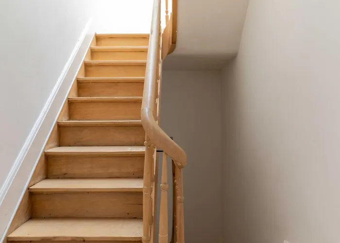 Spacious Belle Epoque House With Free Parking 度假居 *