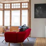 Spacious Belle Epoque House With Free Parking Будинок відпочинку Остенде