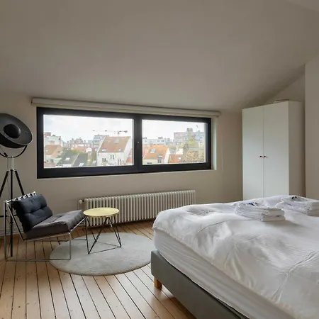 Semesterbostad Spacious Belle Epoque House With Free Parking Oostende