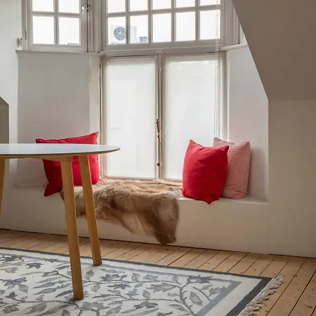 Spacious Belle Epoque House With Free Parking Oostende