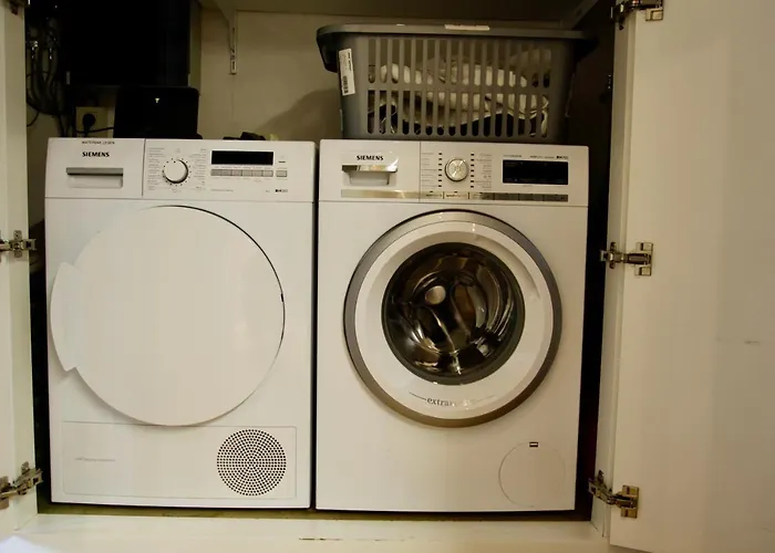 Spacious Belle Epoque House With Free Parking 펜션 *