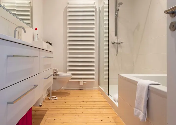 Spacious Belle Epoque House With Free Parking Tatil Evi *