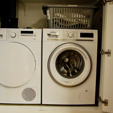 Spacious Belle Epoque House With Free Parking Дом отдыха *