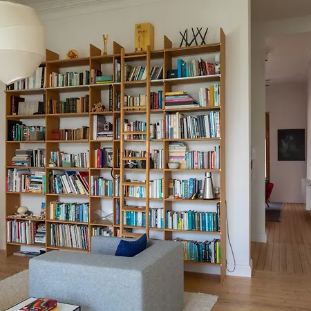 Spacious Belle Epoque House With Free Parking Дом отдыха *