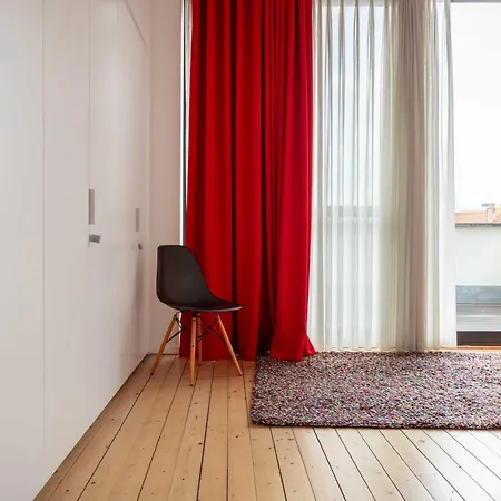 Spacious Belle Epoque House With Free Parking Дом отдыха