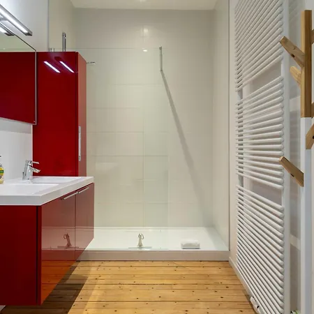 Spacious Belle Epoque House With Free Parking Дом отдыха Остенде