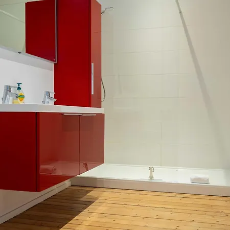 Spacious Belle Epoque House With Free Parking * Остенде